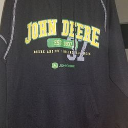 Gently Used JOHN DEERE SIZE LARGE