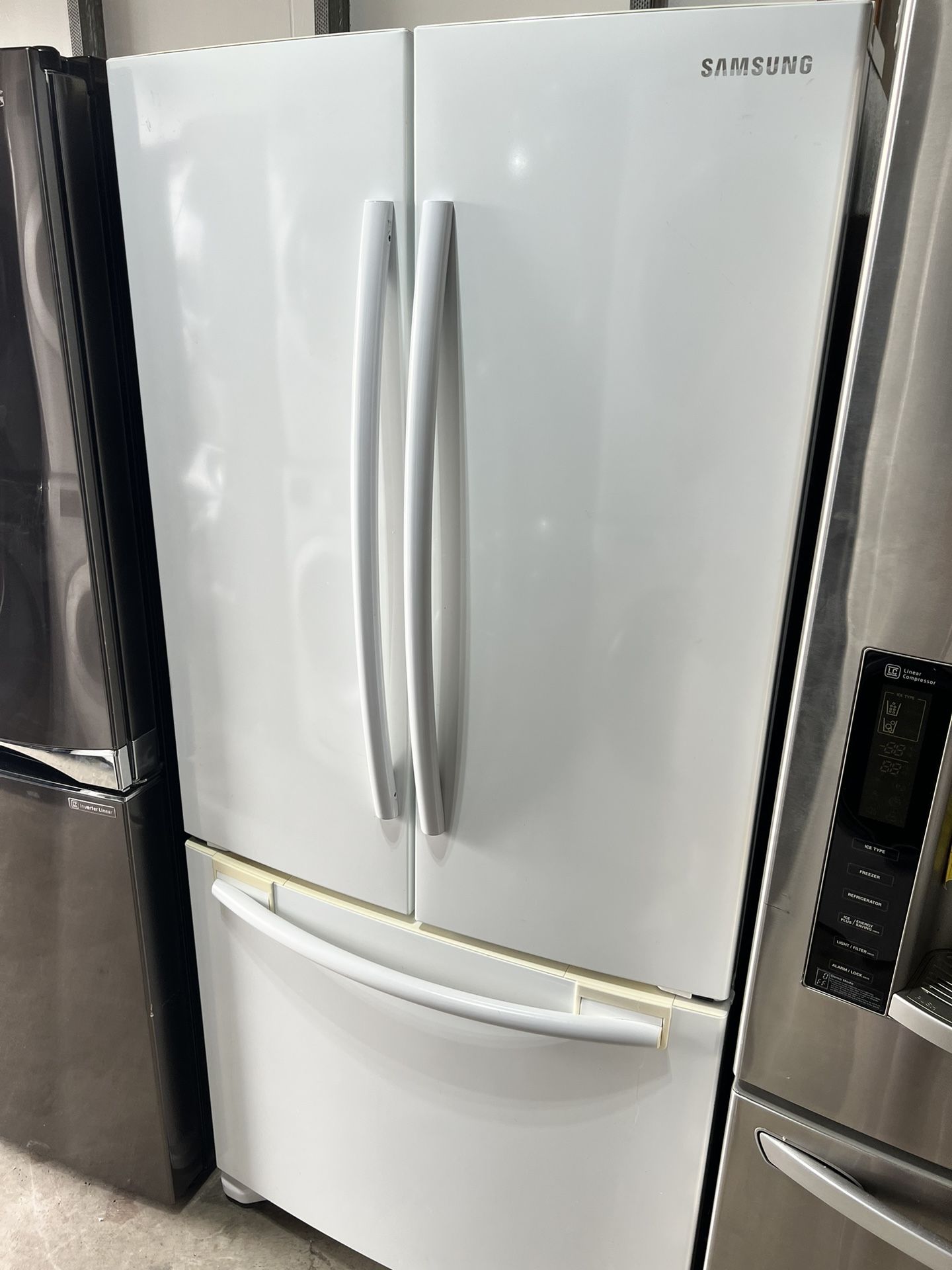Samsung 33 Wide Apartamento Refrigerador