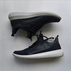 Ecco Women Black Leather Low-Top Sneakers with White Sole