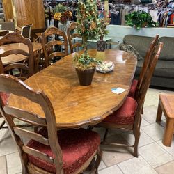 Wooden Dinner Table. 6 Chairs 