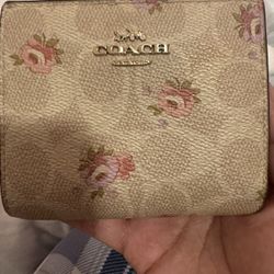Coach Snap Wallet Floral Pattern 
