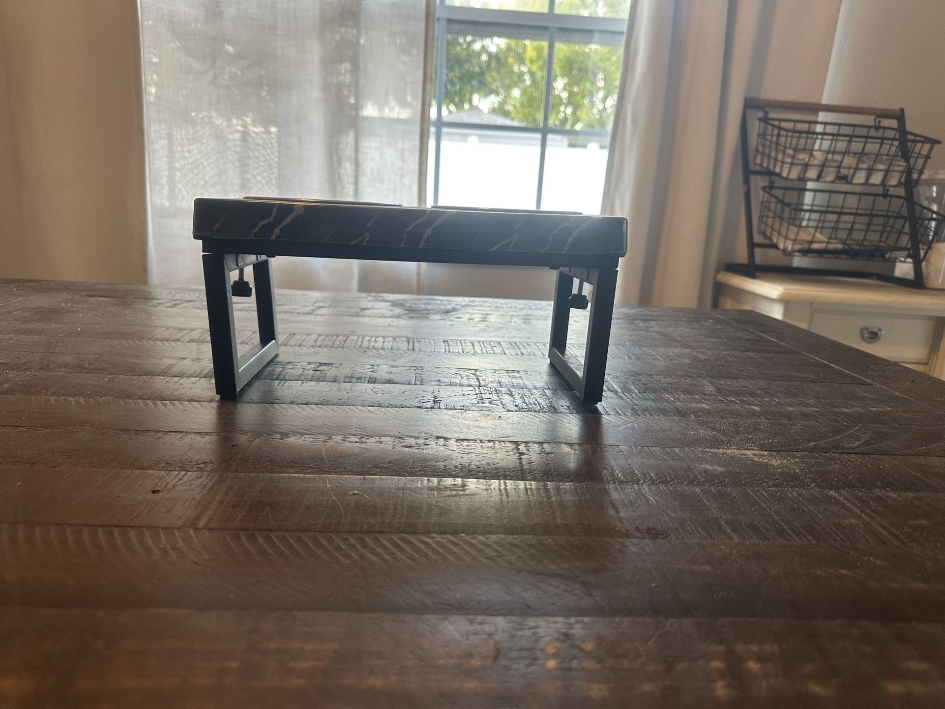 Elevated Bowl Holder