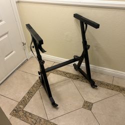Keyboard Stand. 