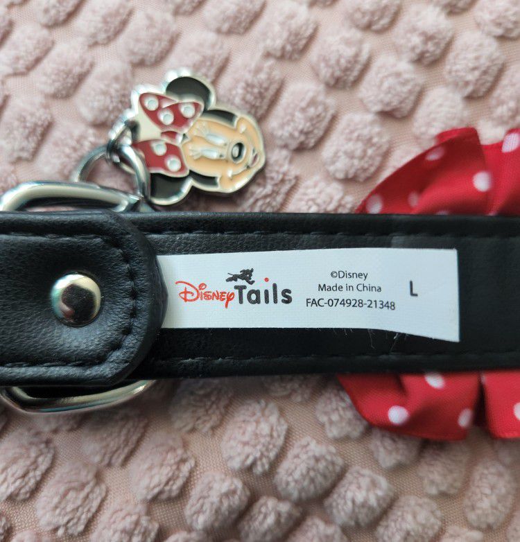 Disney Minnie Mouse Dog Collar.