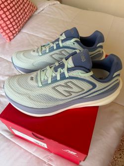 Women’s running super comfortable shoes