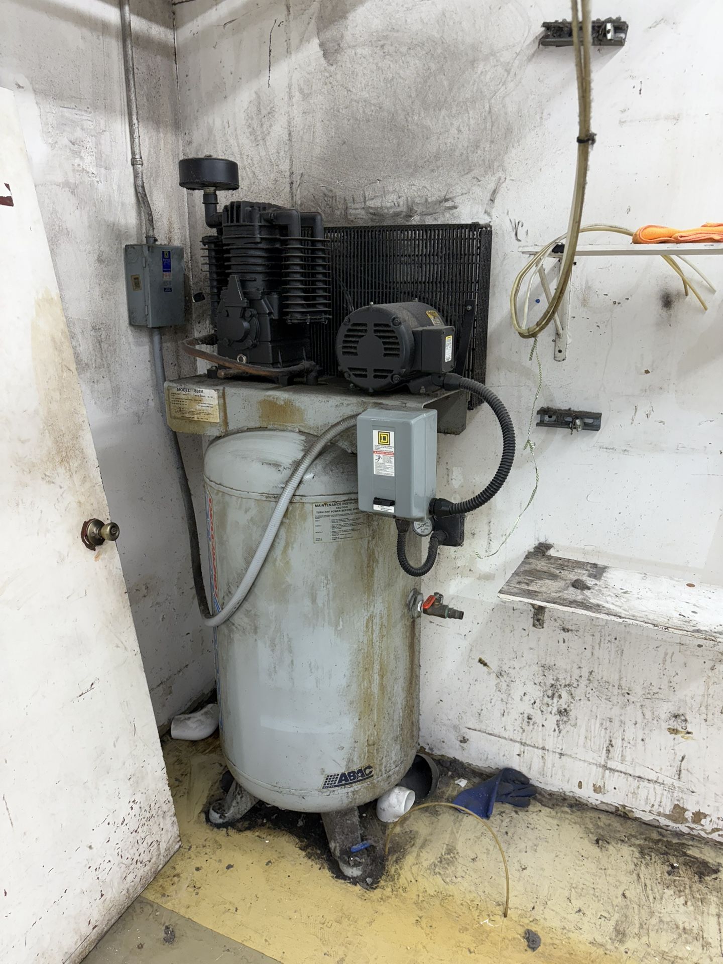 Air compressor