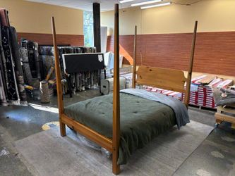 ETHAN ALLEN Country Colors Maple Pencil 4 Poster Full Bed Frame