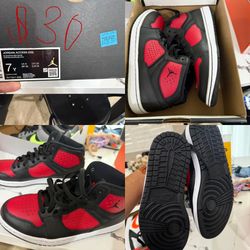 Boys Nikes new