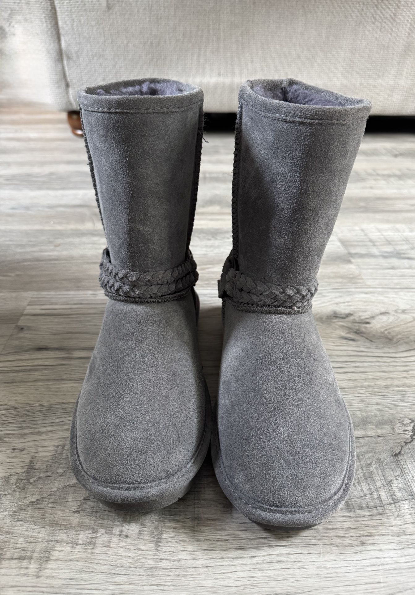 Bearpaw Women’s Size 7 Gray Boots