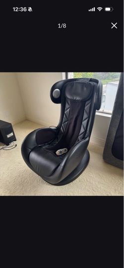 Sebastian Curvy Leather Gaming Massage Chair with Bluetooth Speaker Very Good Condition