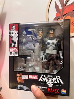 Mafex 136 the punisher