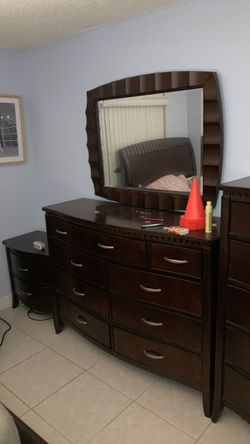 Dresser Drawers & mirror set real wood from American Signature