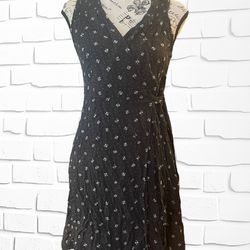 Universal Thread Women’s Size XS Black Sleeveless Mini Wrap Dress • Flower Print