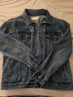 Womenβs Jean Jacket