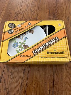 Vintage dinnerware by Brook Park 20 piece set