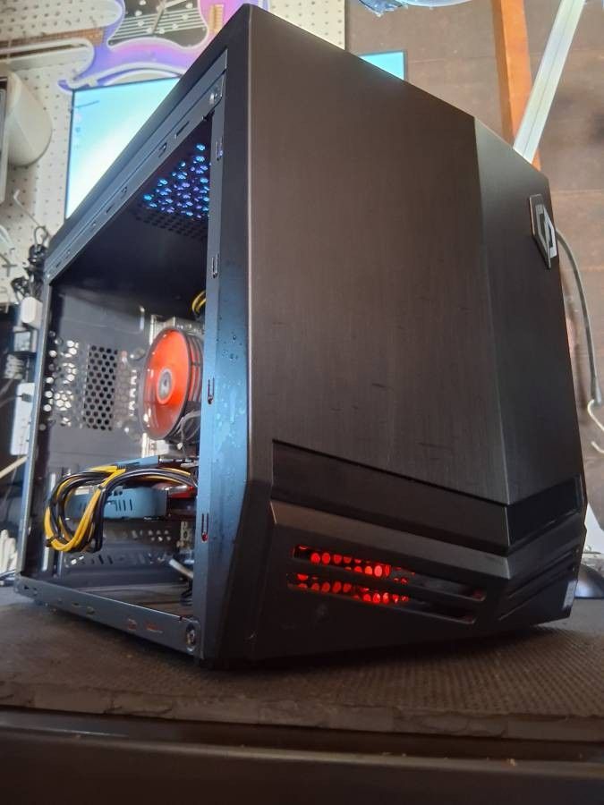 Gaming Desktop PC- Windows 11- 512 SSD Storage, 16 GB, GTX 760 - $220