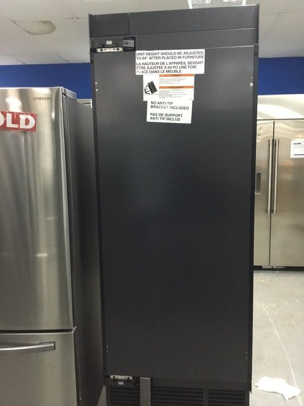 Jennair Upright Freezer  Model JBZFL24IGX