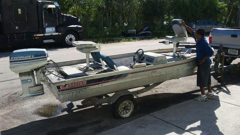 Lowe aluminum bass boat 15ft