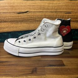 Converse Chuck Taylor All Star Platform sneakers with red heart patches M6.5W8.5