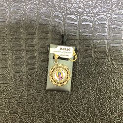 Virgin marry pendant