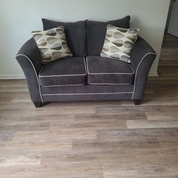 Couch Love seat