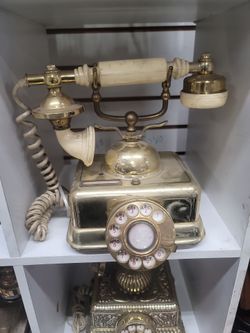 Antique phone