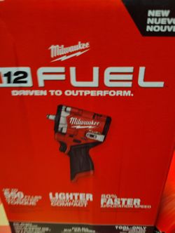 Milwaukee Fuel 3/8 Stubby Impact Wrench Tool Only