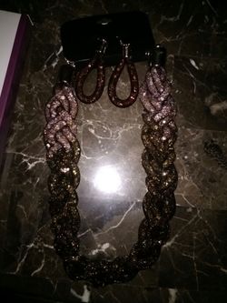 Elegant necklace with matching earrings beautiful color