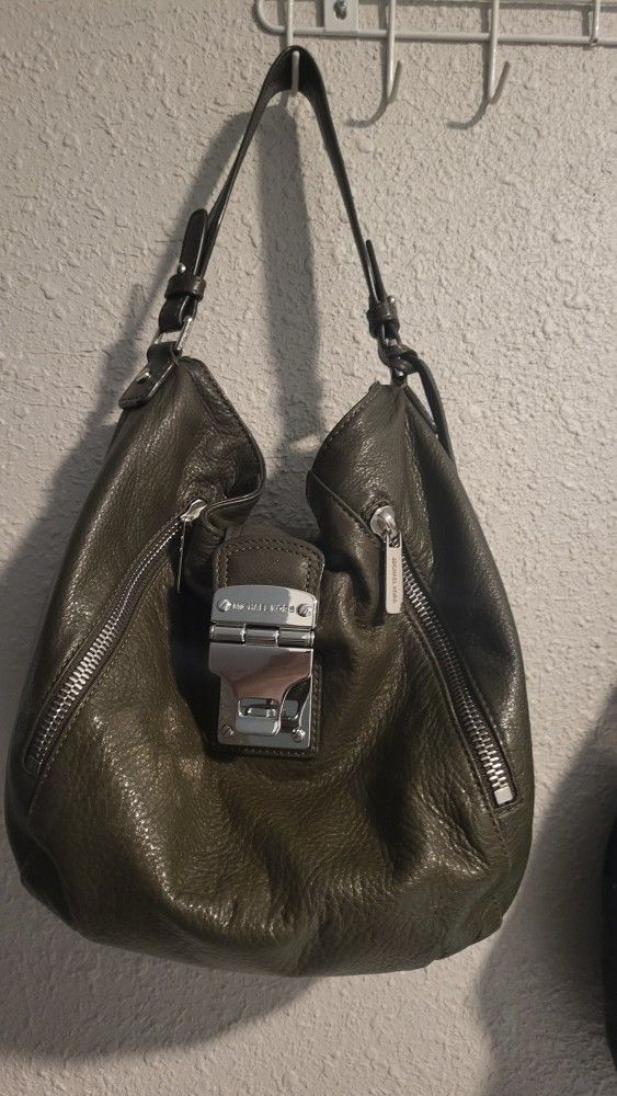 Authentic MICHAEL Kors MK Luxury Designer Leather Hobo Shoulder Bag EUC