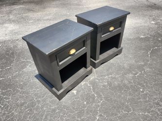 🌟NIGHTSTANDS 😍SET OF 2! 🌟