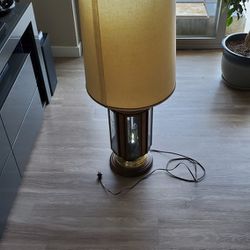 Antique Style Lamp And Table