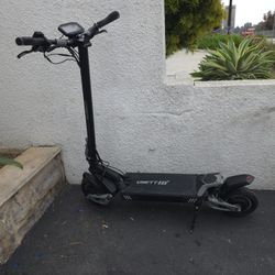 Vsett 10+ Electric Scooter 