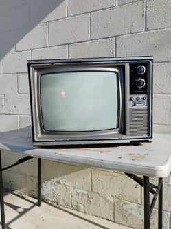 1975 Hitachi TV