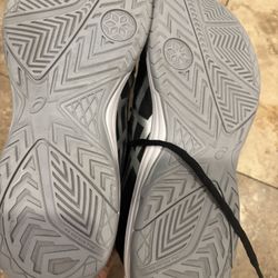 Running/Volleyball Sneakers