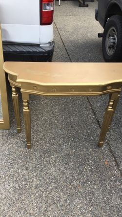 Gold demilune