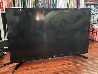 Samsung 32 inch 1080P smart tv