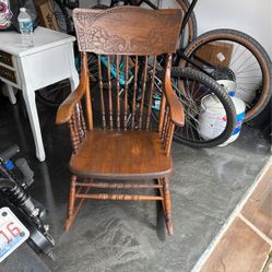 Vintage Rocking Chair 
