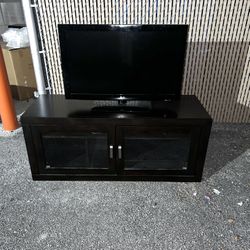 Beautiful Wood TV Stand Television Table Media Center Console Cabinet