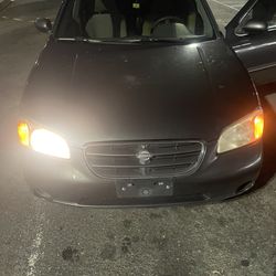 2000 Nissan Maxima