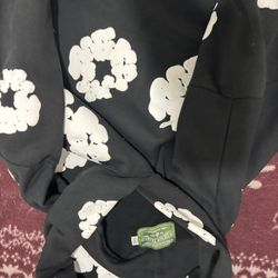 denim tears hoodie black  