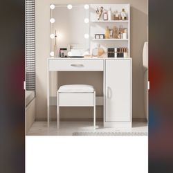 Makeup Vanity