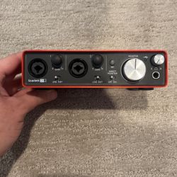 Focusrite Scarlett 2i2 USB 2nd Gen