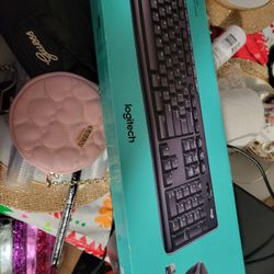 Computer People I have  A Ton Of Computer  Stuff Read Below 