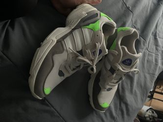 Adidas runners size 10.5 og all