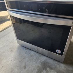 New 30 Inch Single Electric Wall Oven With Touchscreen On Stainless