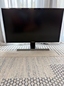 Samsung 28” 4K UHD Monitor – U28E590D – $100