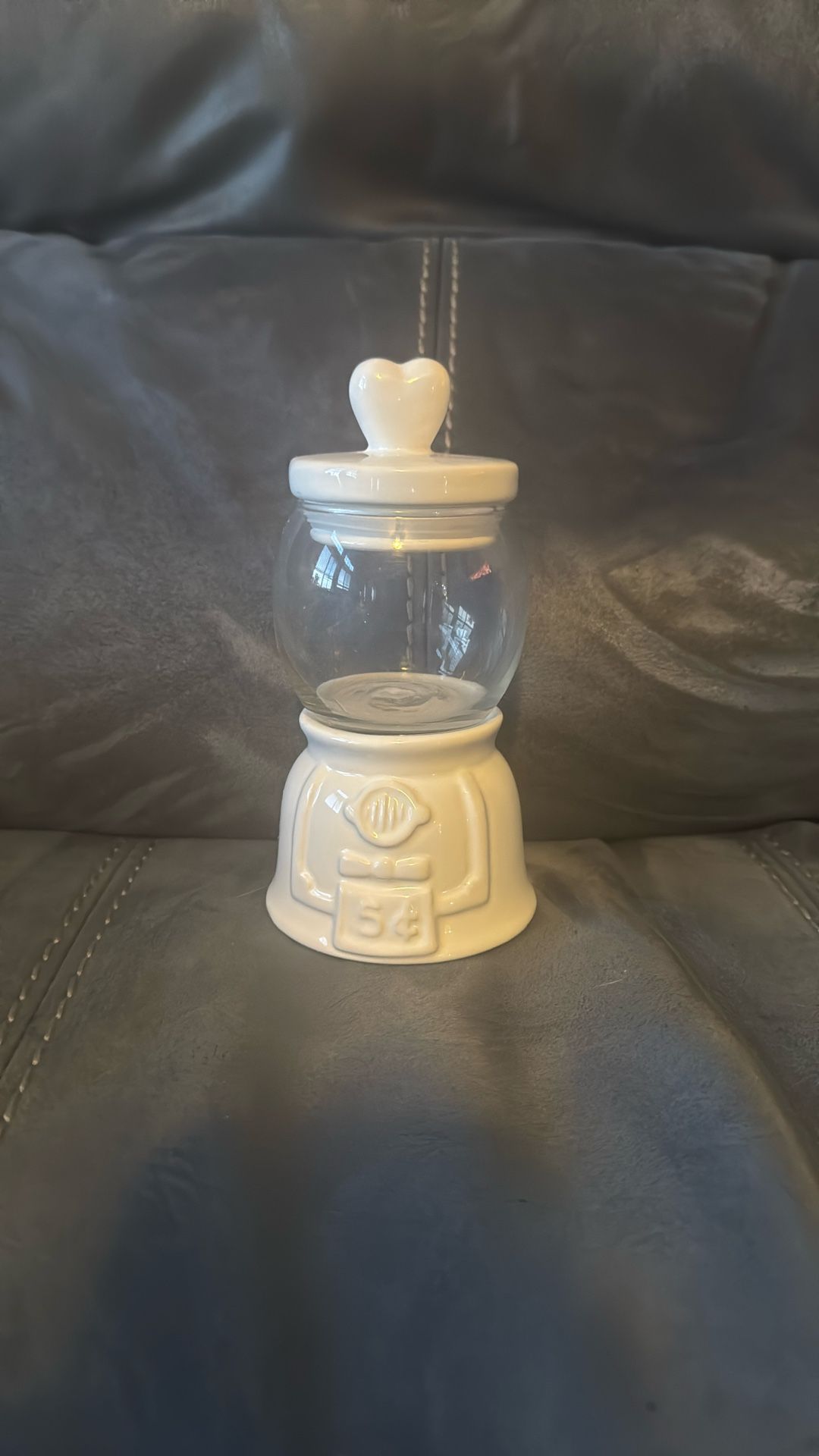 New Hobby Lobby Ceramic Glass Valentine Heart Clear White Gumball Machine Decoration 