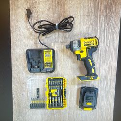 Dewalt 20 Volt 1/4” Impact Driver With Bit Kit