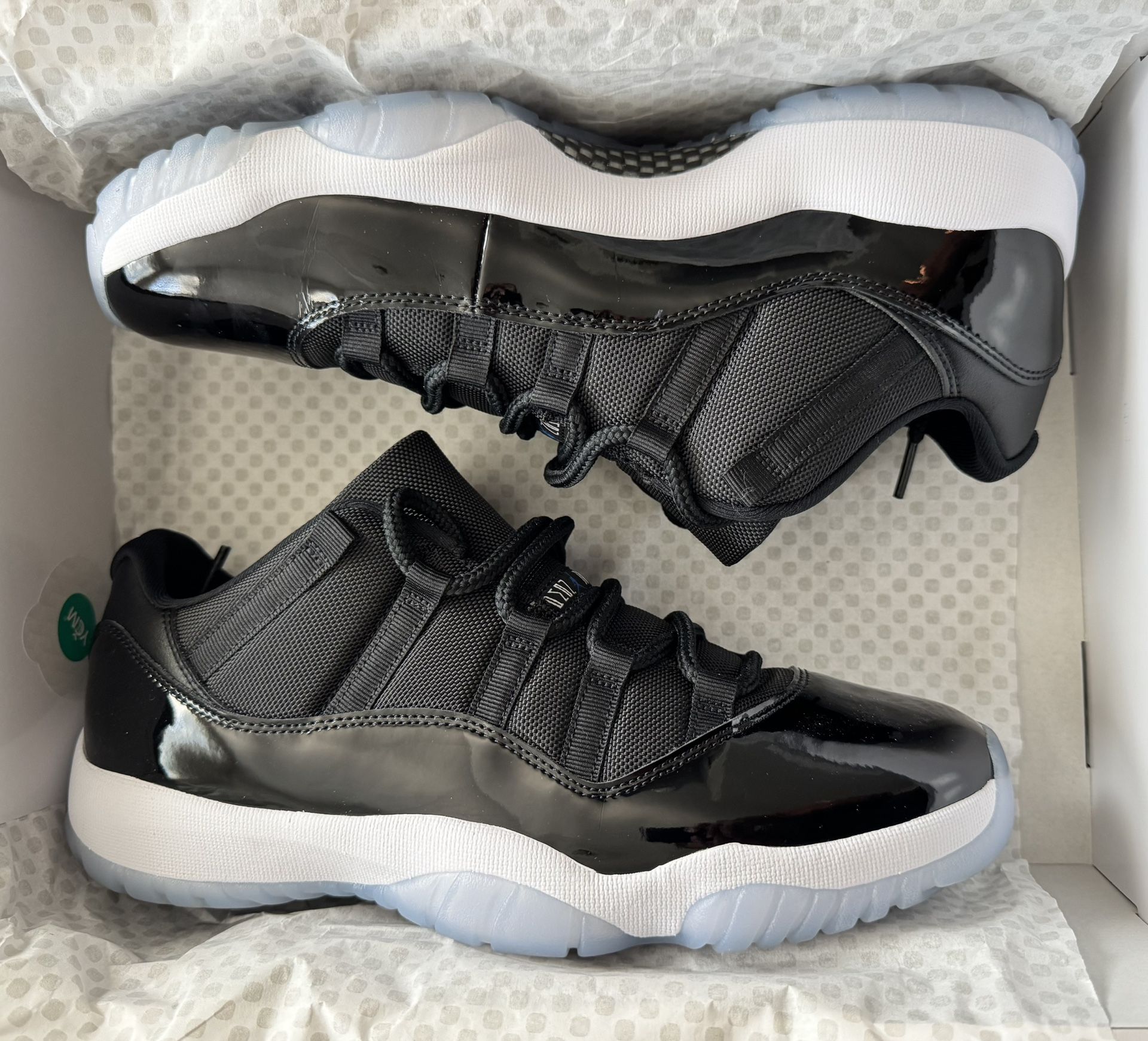 Air Jordan 11 Retro Low Black/Varsity Royal Size 10.5 – Worn Once Like New w/ Box