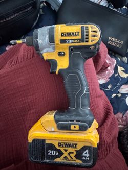 1/4” (6mm) cordless impact driver